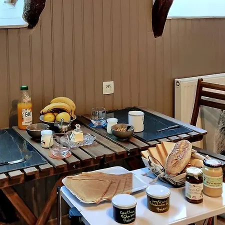 Maison D'hotes A Nectaire Chez Mambillig 3*